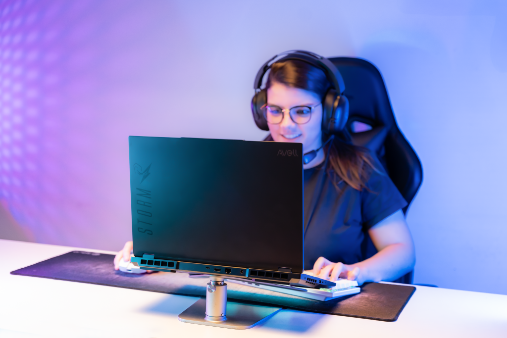 Linha Avell Storm para cargas de trabalho pesadas e renderizações